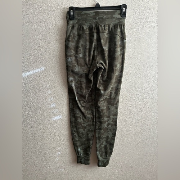 Lululemon Ready to Rulu Jogger 29” Heritage Camo Dark Olive Green Twill 2 - Picture 5 of 13